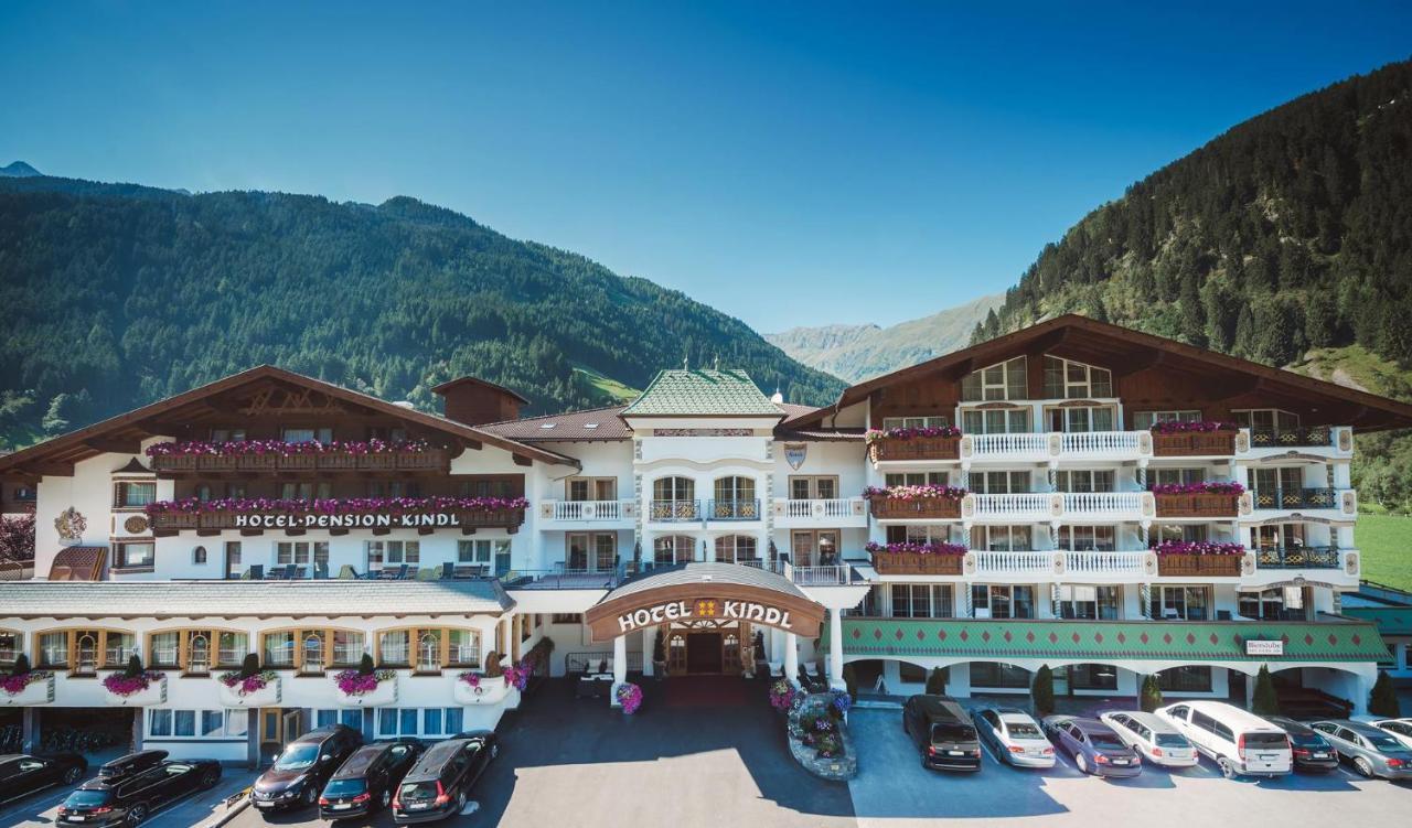 Familotel Kindl Neustift im Stubaital Exterior photo