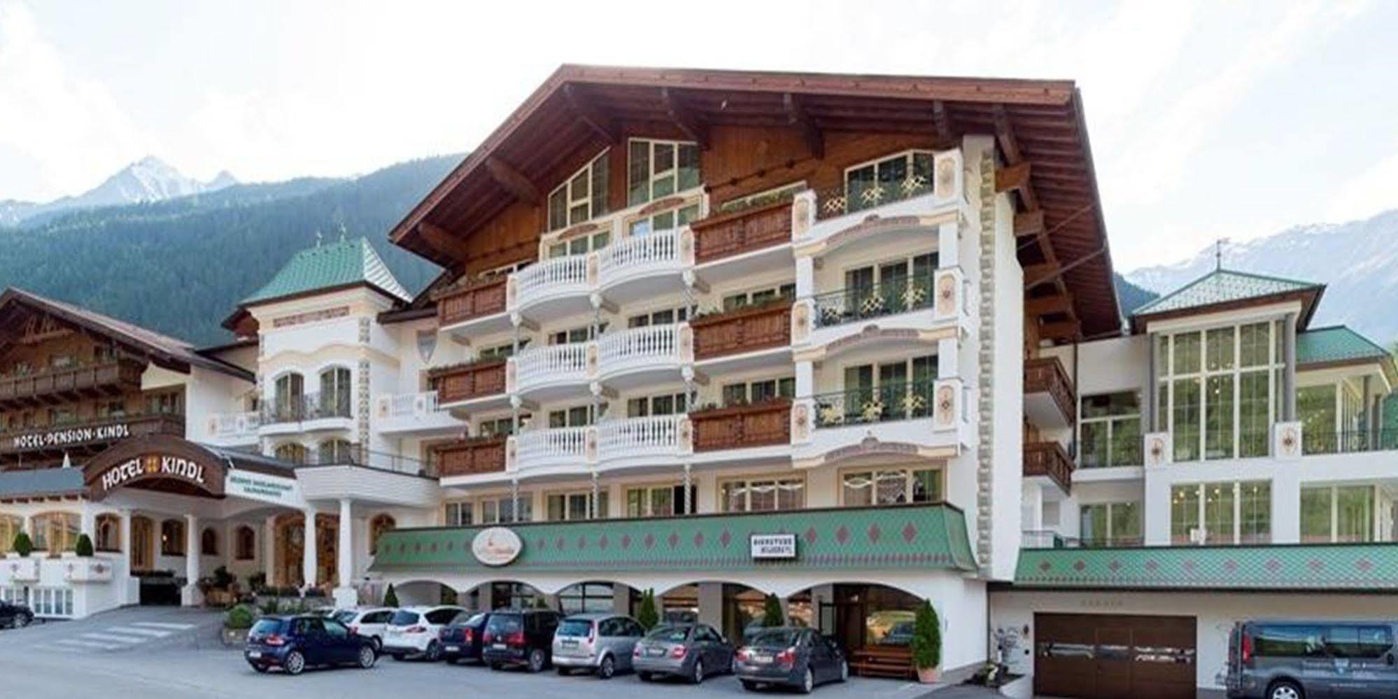 Familotel Kindl Neustift im Stubaital Exterior photo